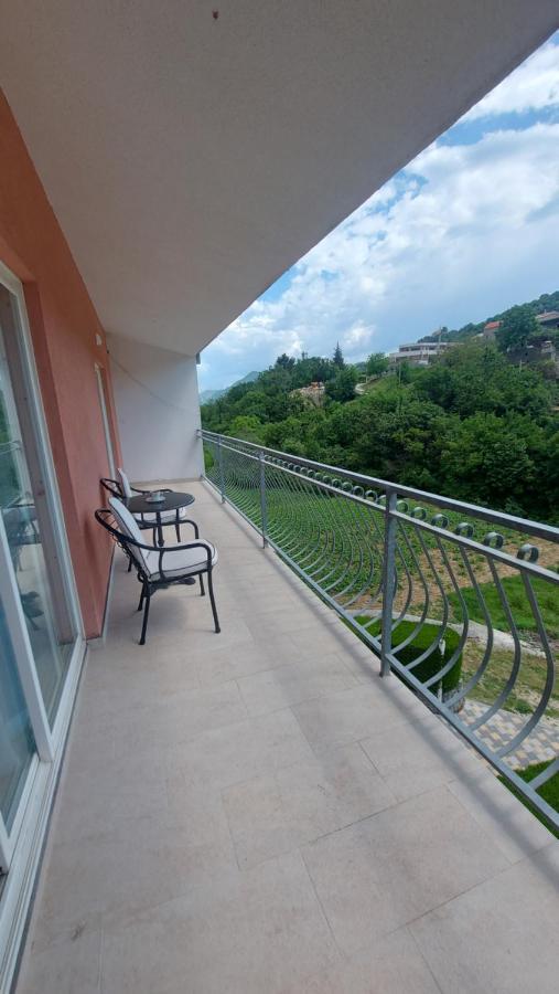 Apartman Nature Zvecanje Luaran gambar