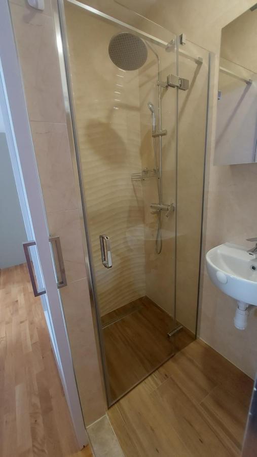 Apartman Nature Zvecanje Luaran gambar