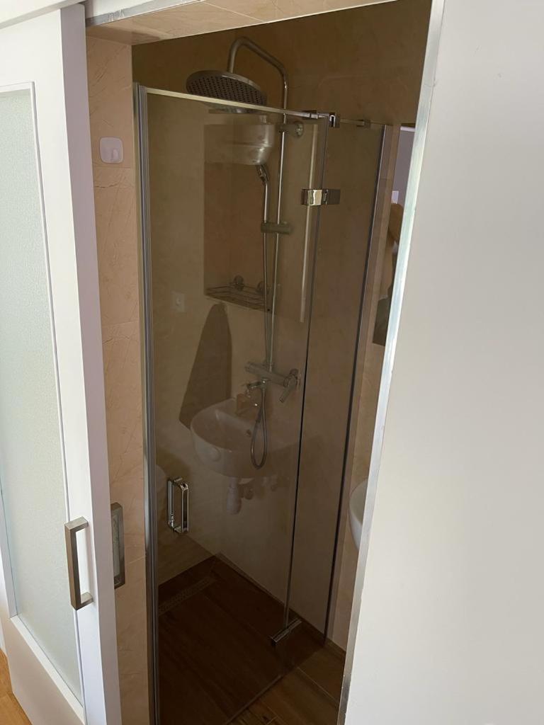 Apartman Nature Zvecanje Bilik gambar